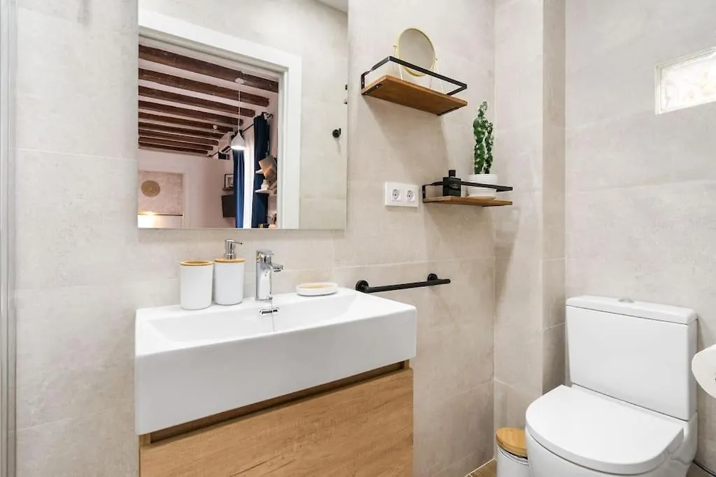 Lodging Apartments Almirall Beach 32 Барселона Испания